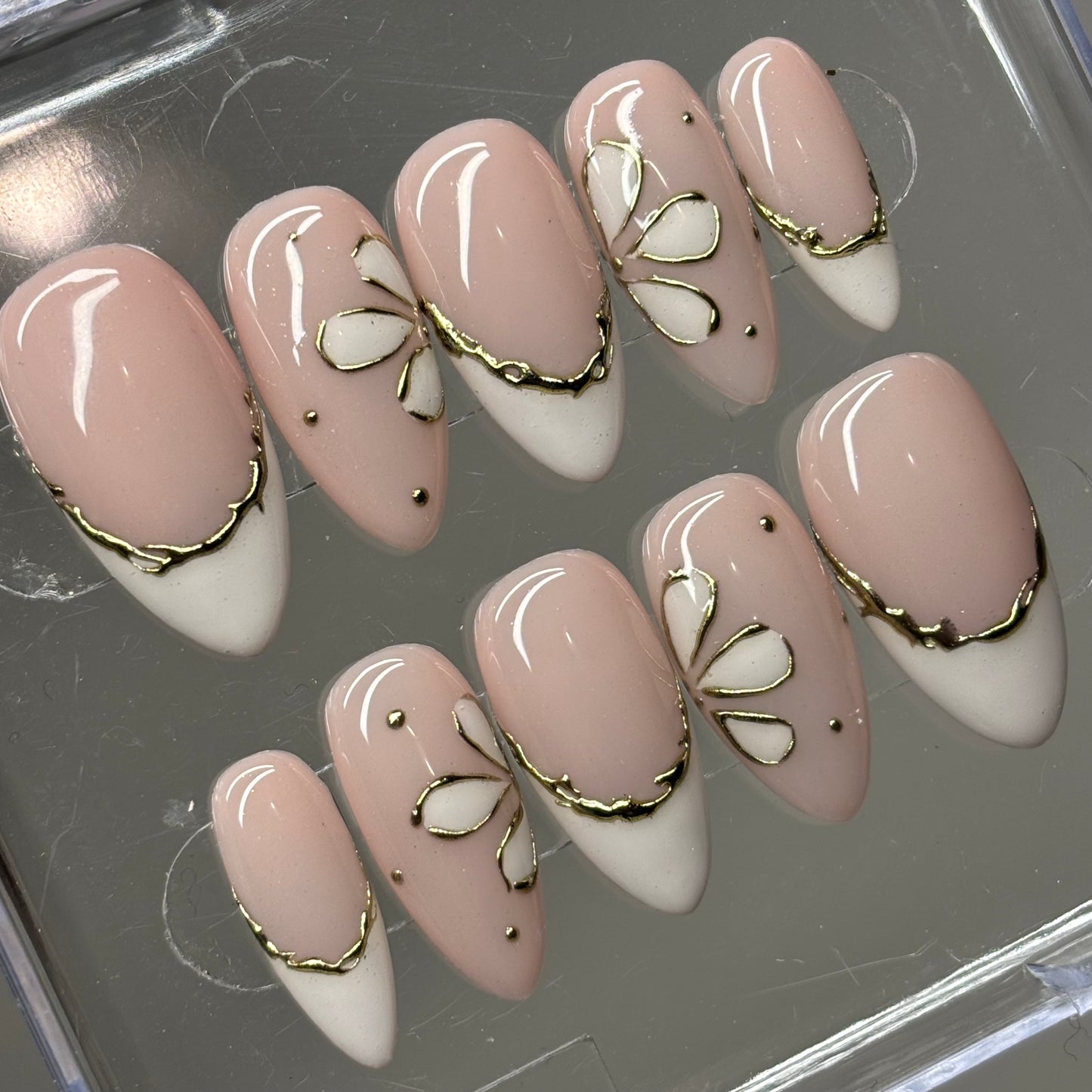 Nude Petals